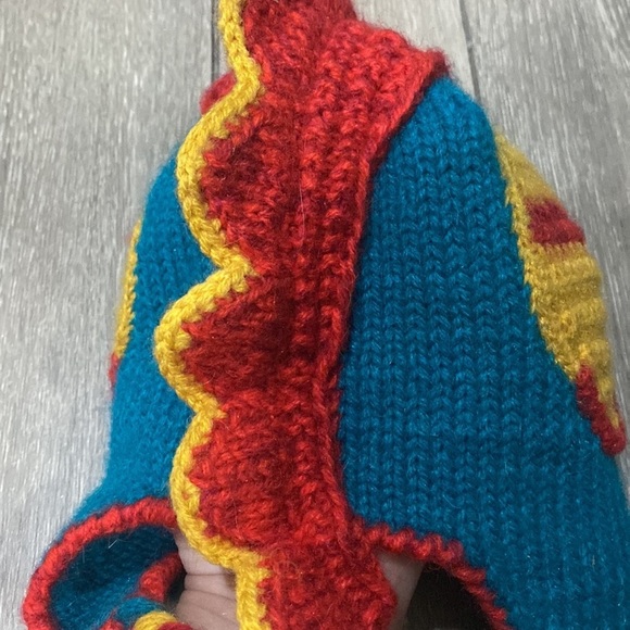 Hand knit Red Dragon Beanie 17% alpaca wool kids hat - Picture 6 of 11